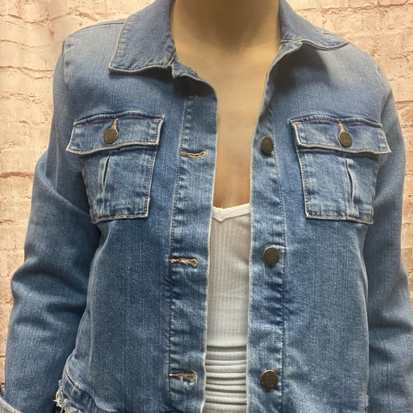 Crop Jean Jacket - Picture 6 of 6